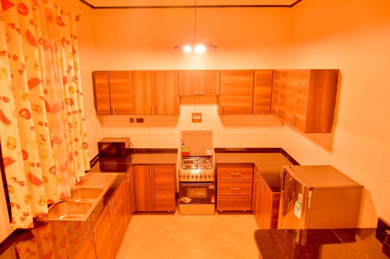 Hilltop Apartments Bwebajja Экстерьер фото
